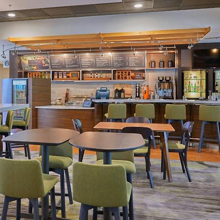 Отель Courtyard By Marriott Eugene Спрингфилд Экстерьер фото